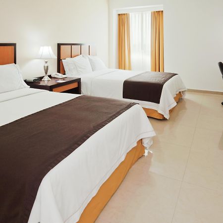 Holiday Inn Express Paraiso - Dos Bocas, An Ihg Hotel Ngoại thất bức ảnh