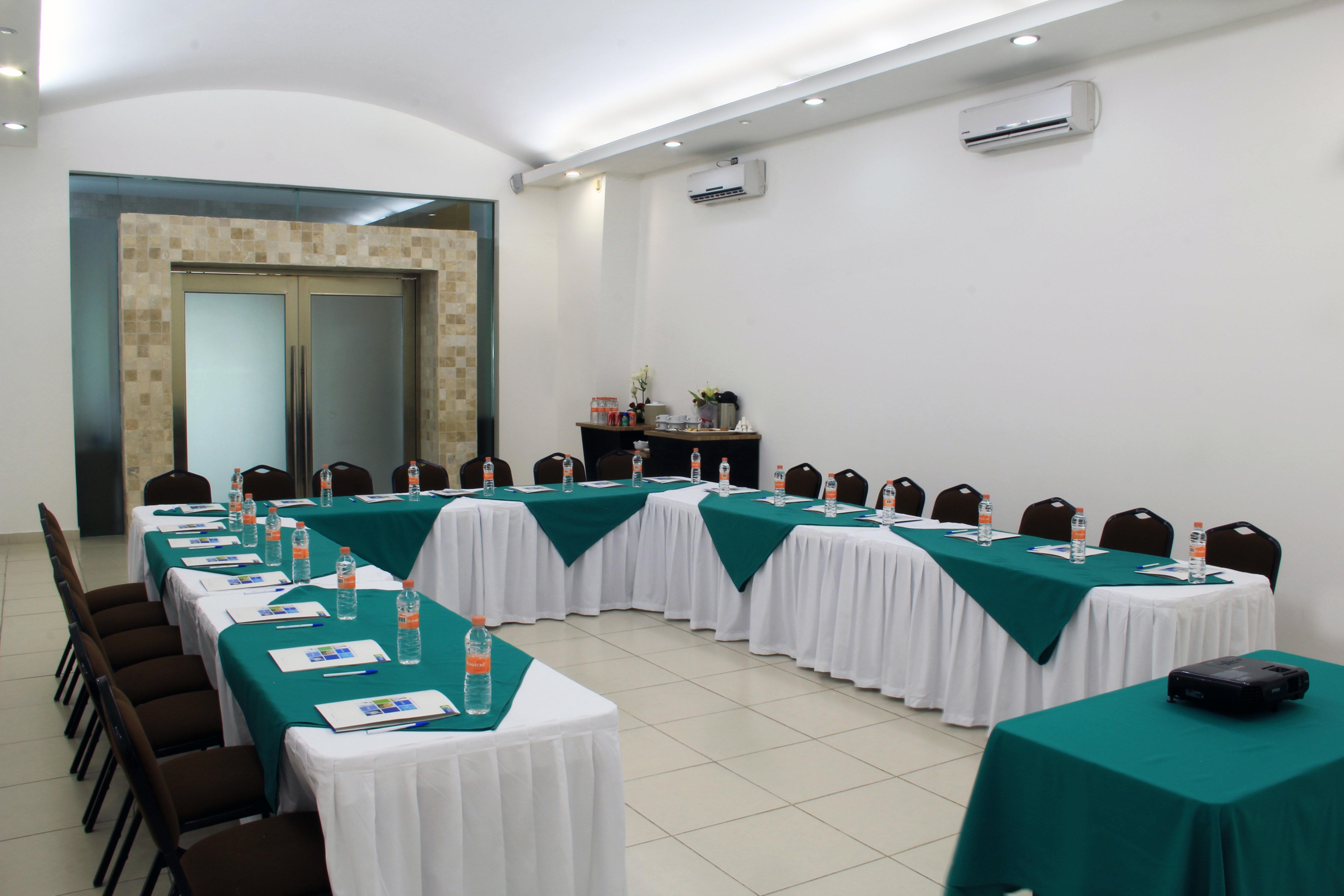 Holiday Inn Express Paraiso - Dos Bocas, An Ihg Hotel Ngoại thất bức ảnh