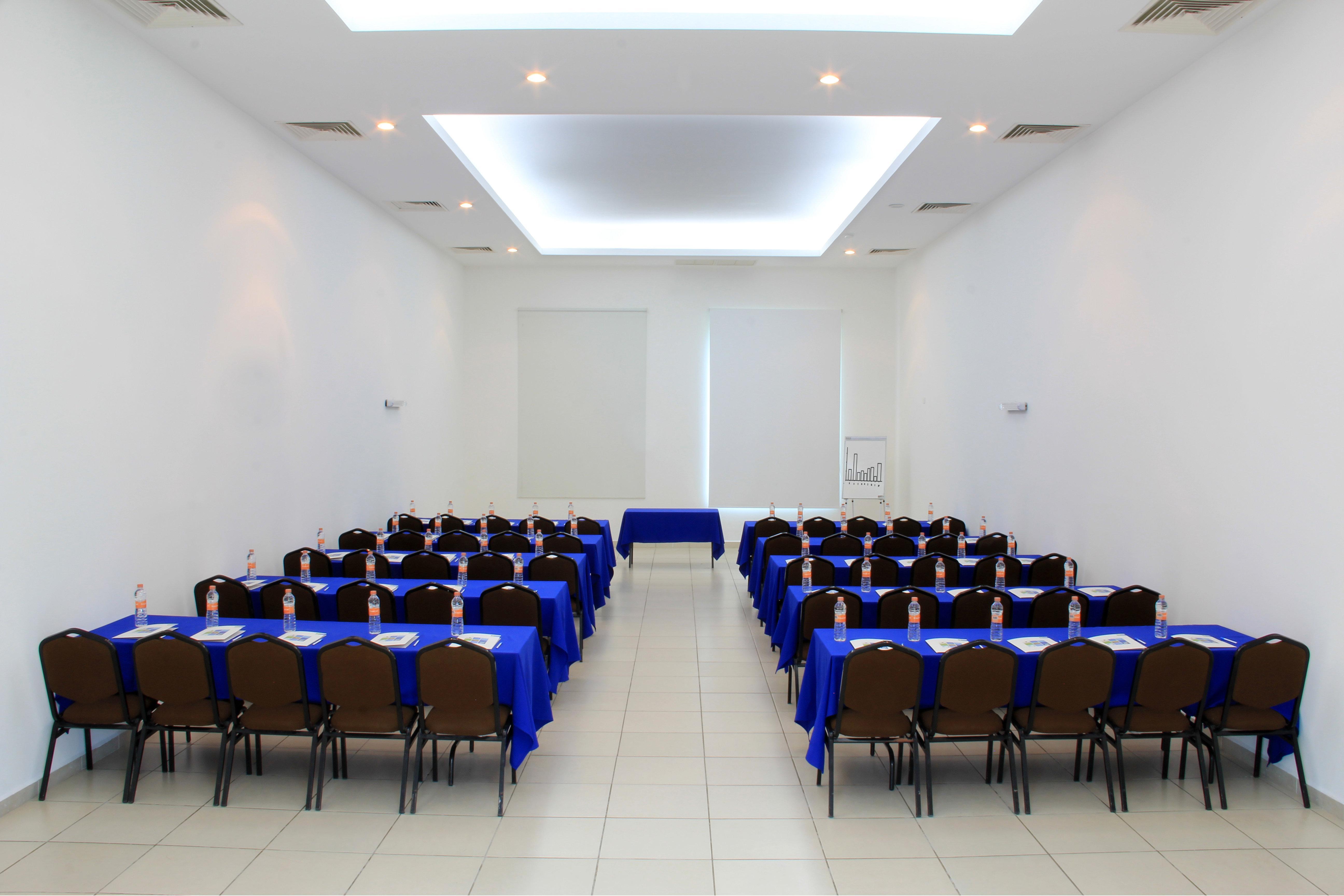 Holiday Inn Express Paraiso - Dos Bocas, An Ihg Hotel Ngoại thất bức ảnh
